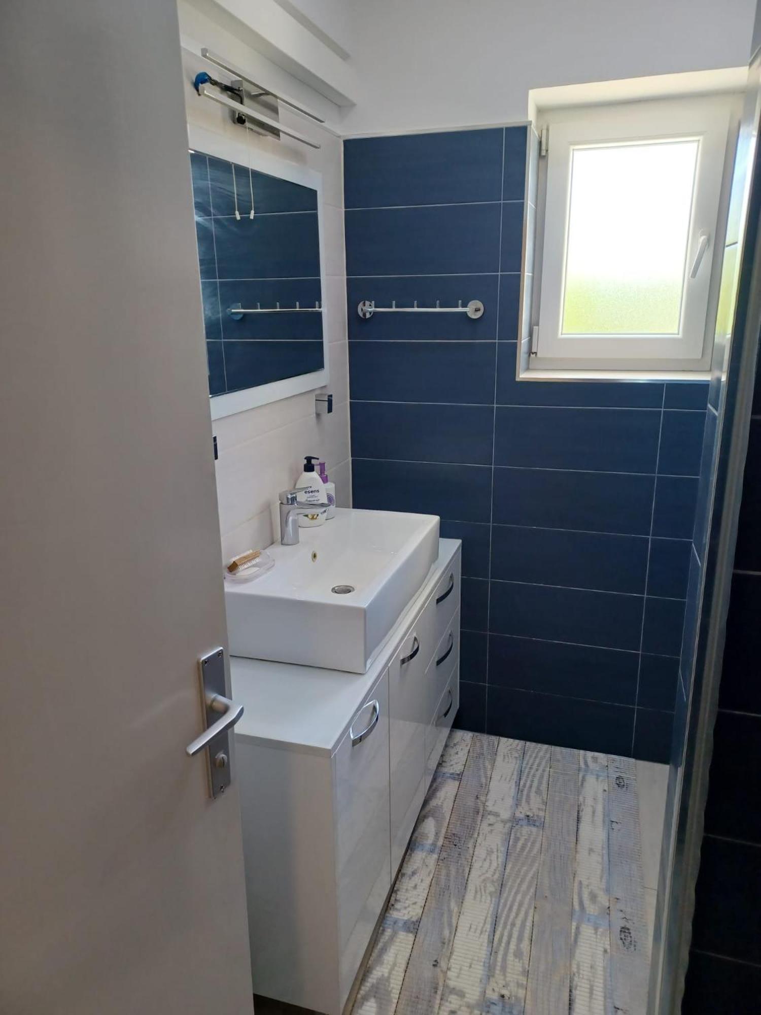Studio Apartman Marija Трогир Экстерьер фото